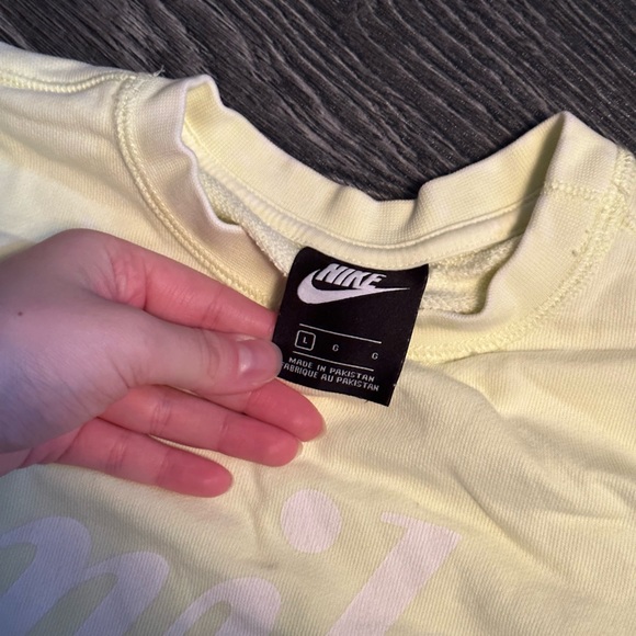 Nike crop sweater - Picture 2 of 2